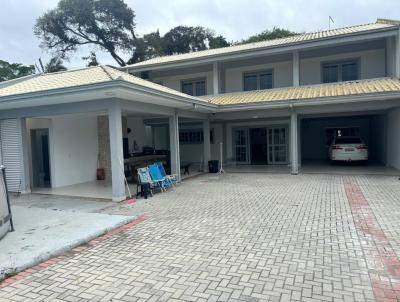 Sobrado para Temporada, em S�o Francisco do Sul, bairro Itagua�u, 3 dormit�rios, 4 banheiros, 1 su�te, 4 vagas