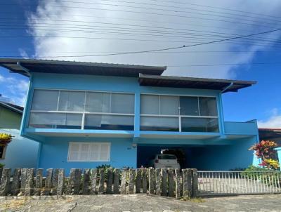 Sobrado para Loca��o, em S�o Francisco do Sul, bairro Ubatuba, 4 dormit�rios, 3 banheiros, 1 su�te, 2 vagas